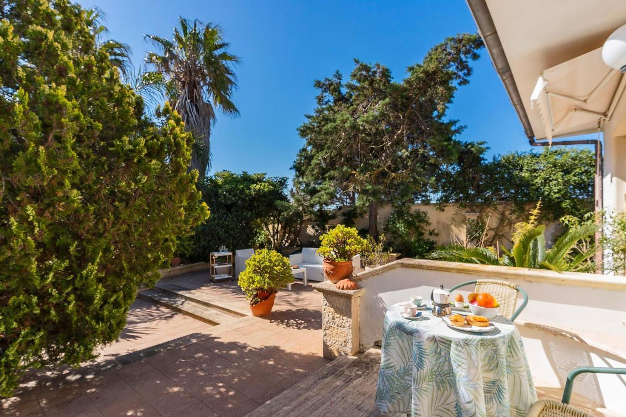 Garden View Near The Sea Bed & Breakfast Lecce Exterior photo